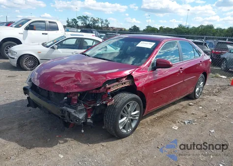 2015 Toyota Camry Se z USA, uszkodzony, nr VIN 4T1BF1FK5FU908463